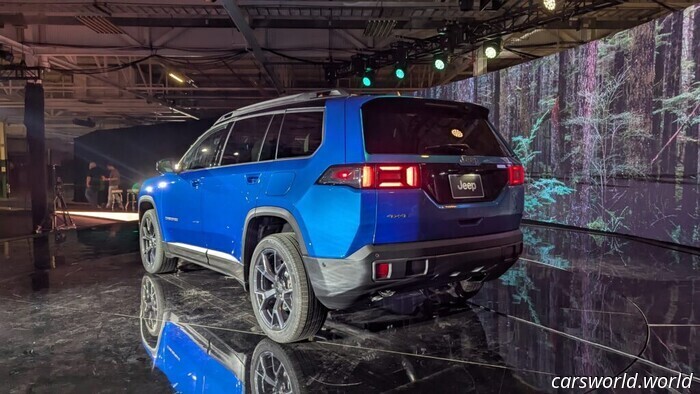 La Jeep Cherokee torna come un'ibrida di lusso con un prezzo all'altezza | Carscoops
